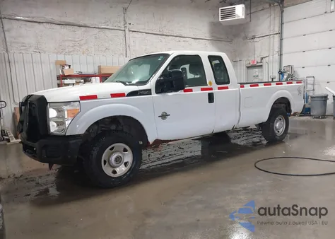 2011 Ford F-250 Xl z USA, uszkodzony, nr VIN 1FT7X2BT5BEA57846